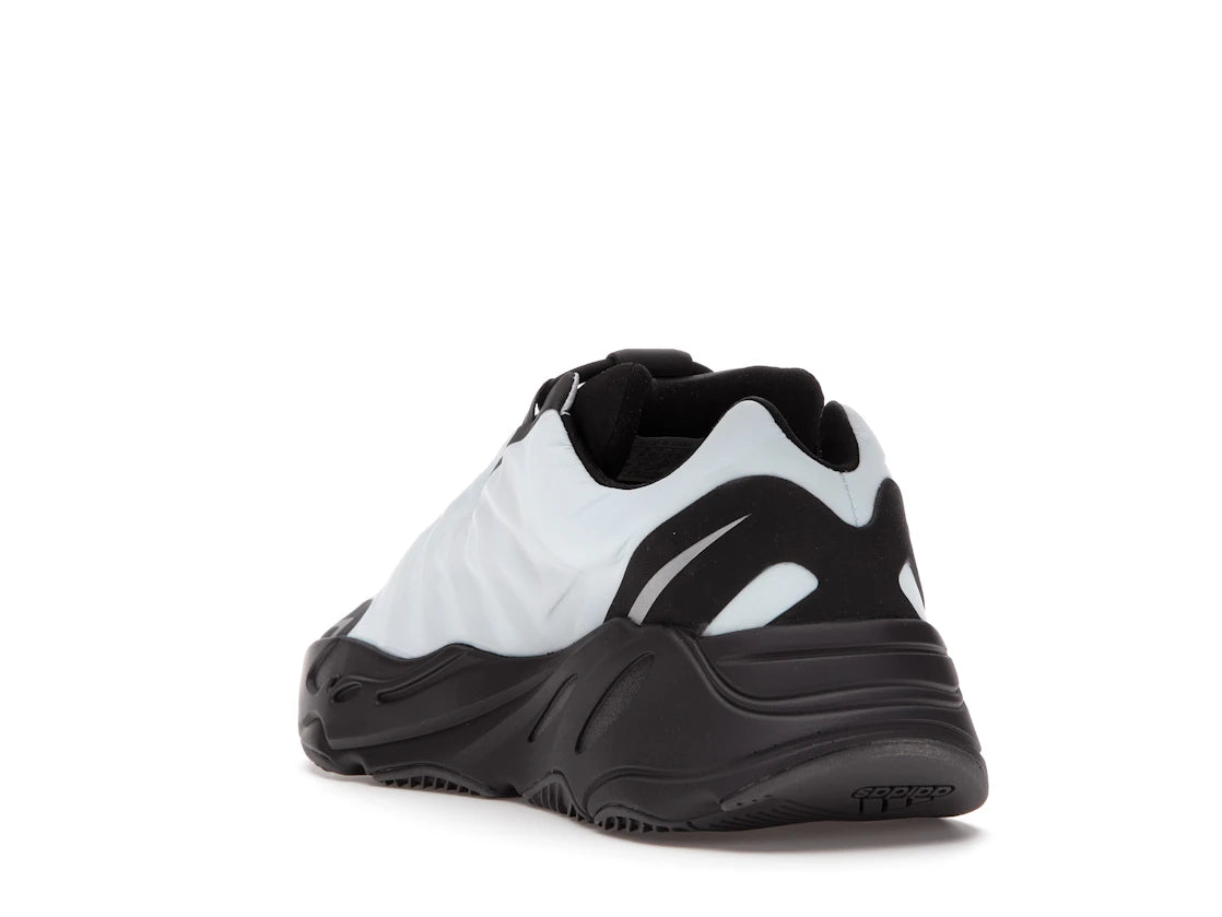 adidas Yeezy Boost 700 MNVN Blue Tint - vue secondaire B