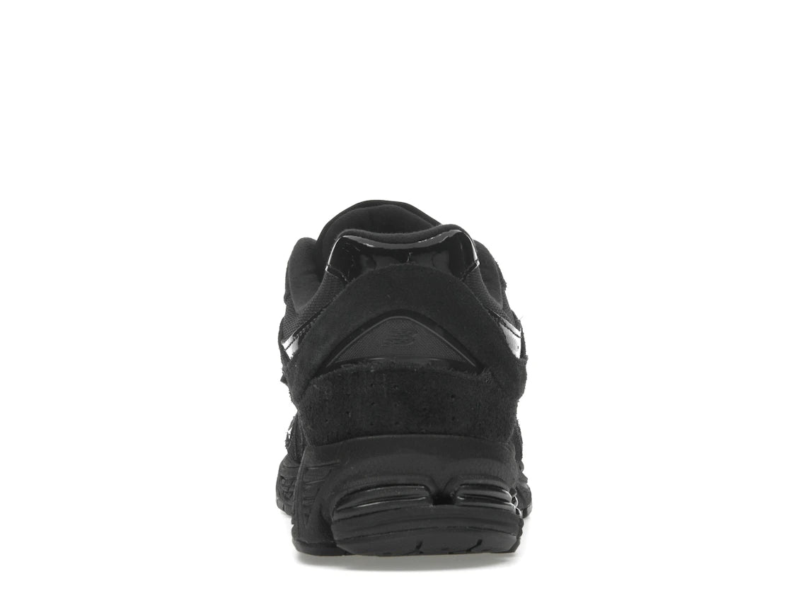 New Balance 2002R Triple Black
