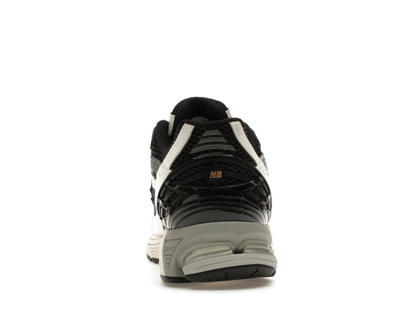 New Balance 1906U Black Sea Salt Magnet