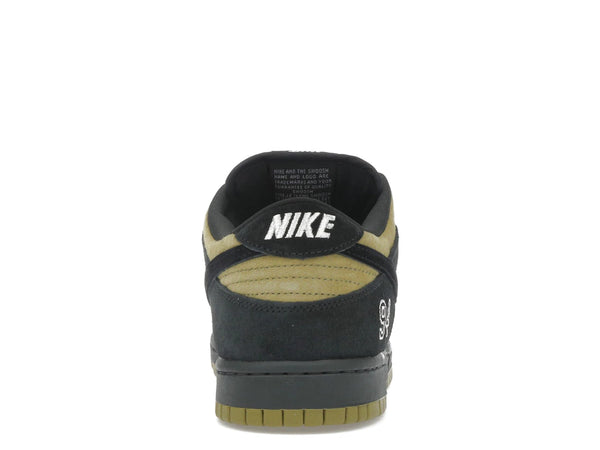 Nike SB Dunk Low Supreme 94 Camper Green