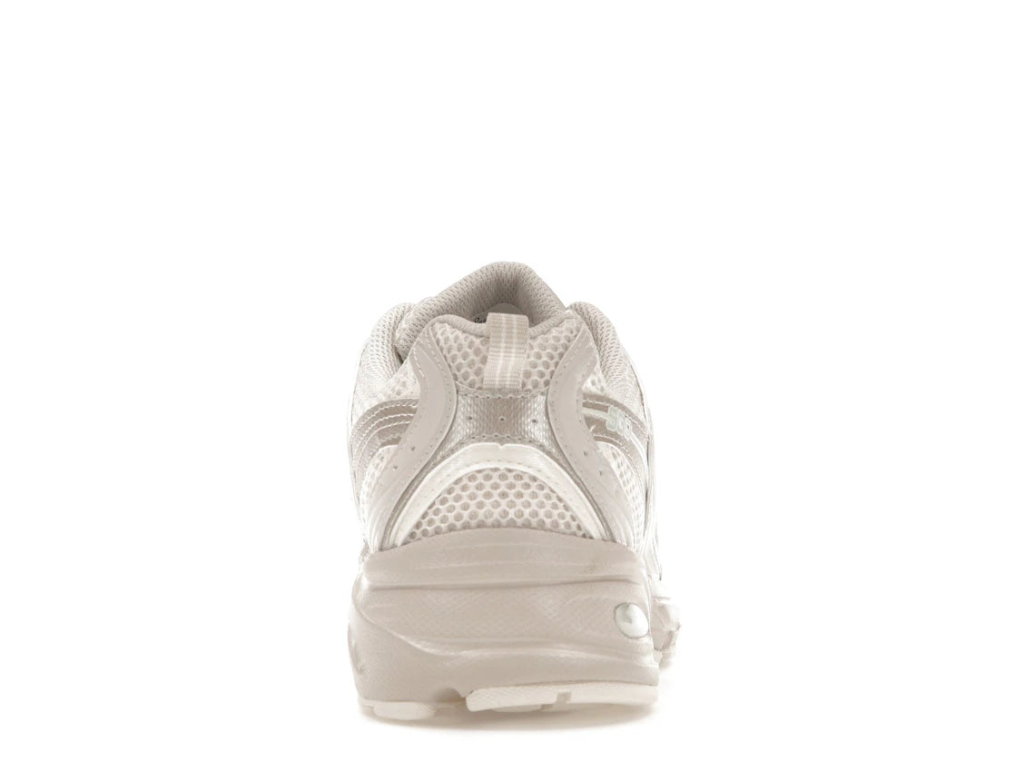 New Balance 530 Moonbeam