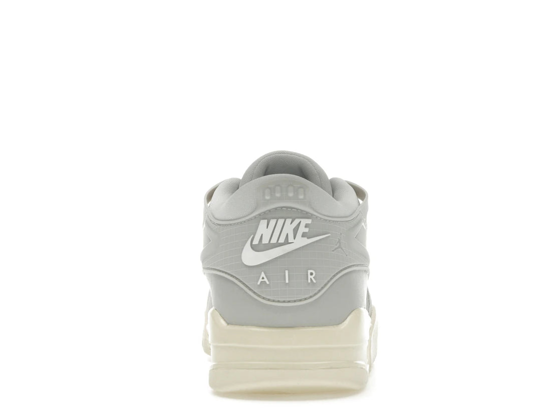 Jordan 4 RM Neutralgrau Kokosmilch (Damen)