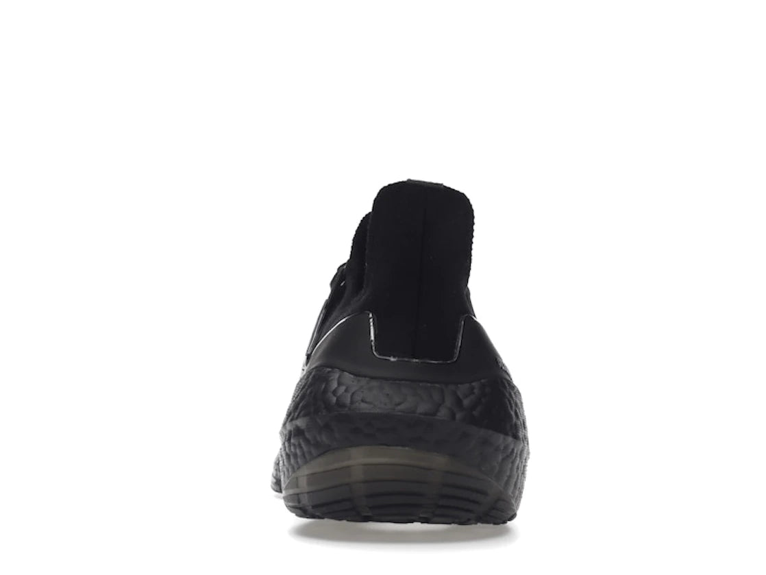 adidas Ultra Boost 22 Triple Black