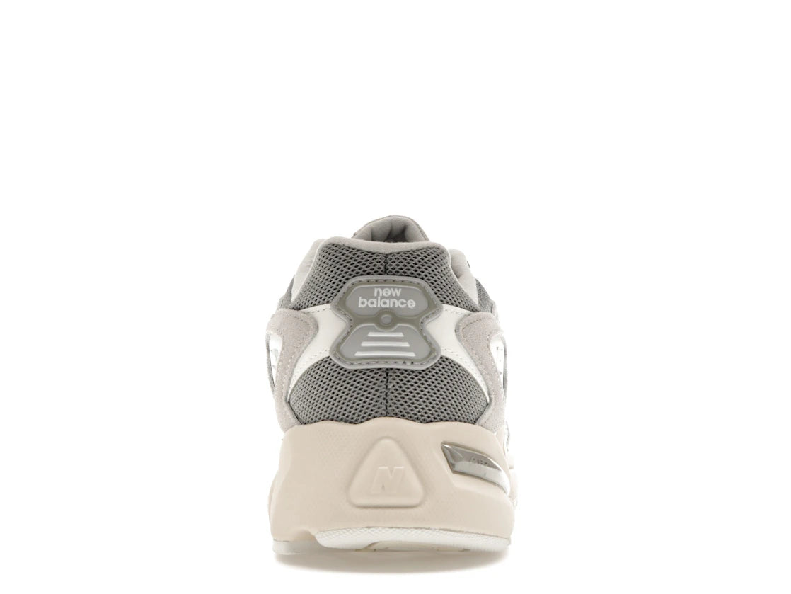 New Balance 725 Light Grey