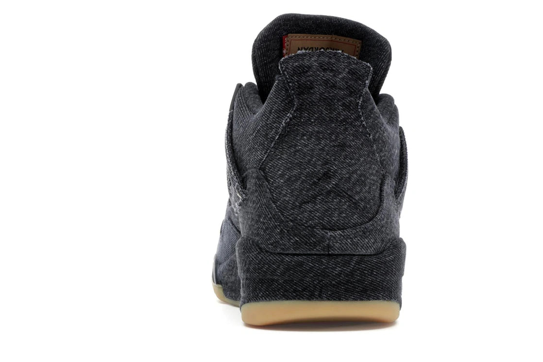 Jordan 4 Retro Levi's Schwarz (Levi's Tag)