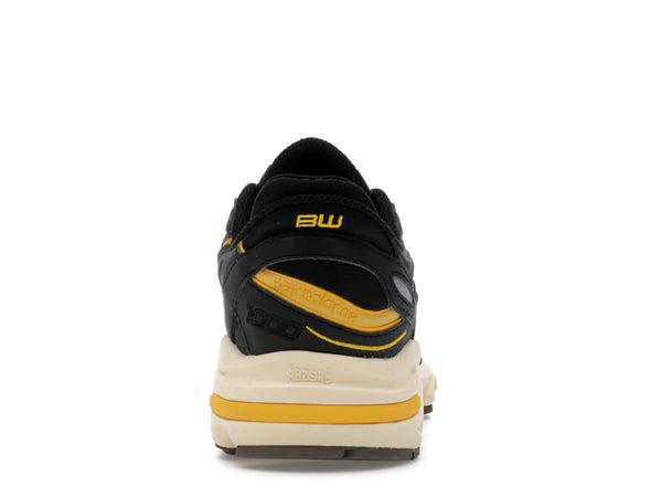 New Balance 1000 Bricks & Wood A Different Bounce