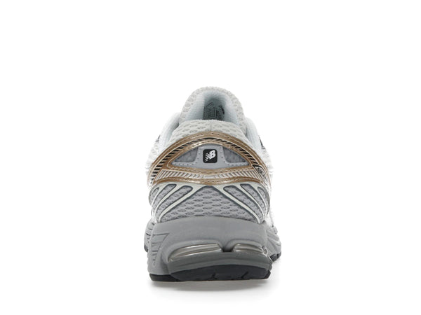 New Balance 860v2 Sea Salt Gold Metallic