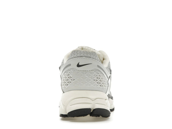 Nike Zoom Vomero 5 Chrome