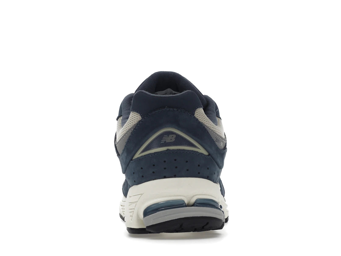 New Balance 2002R Vintage Indigo Calm Taupe