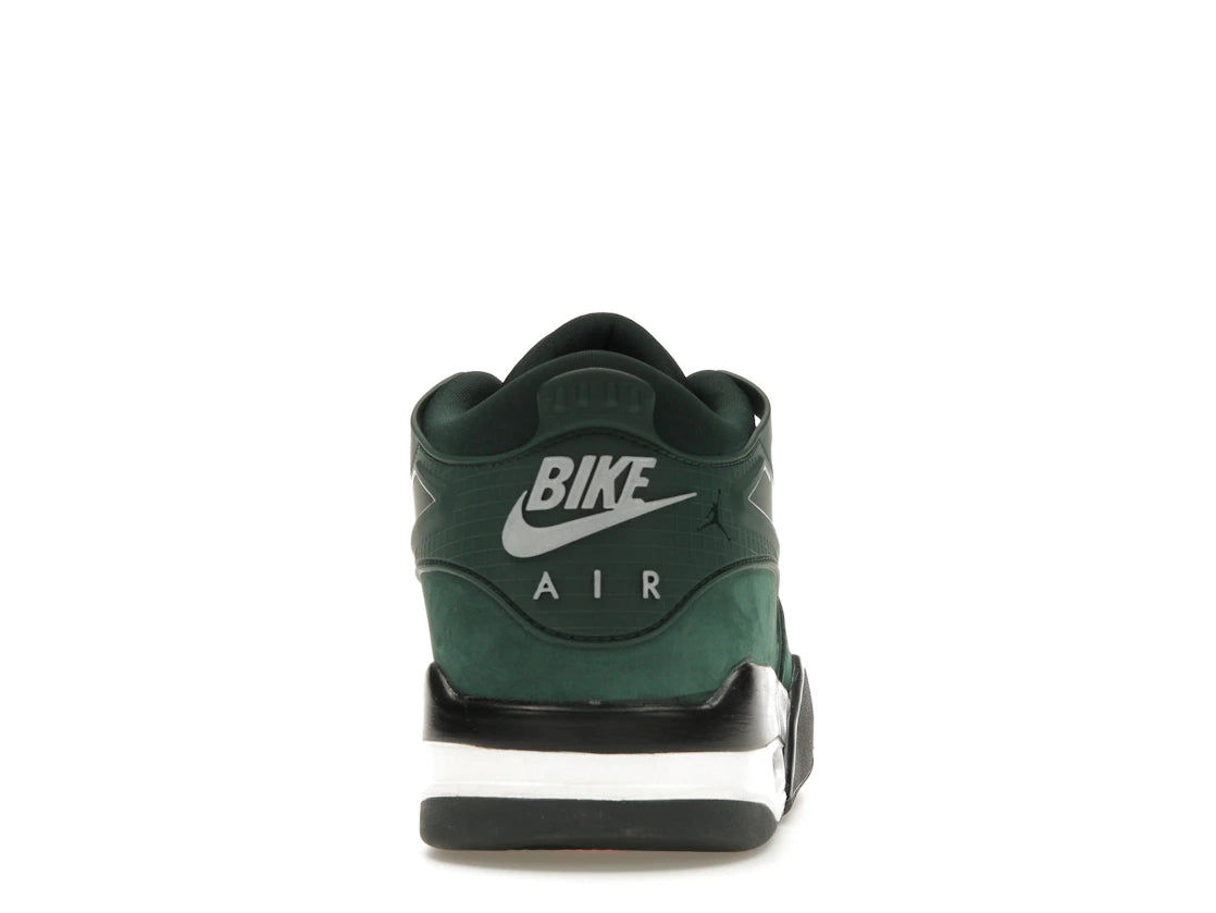 Jordan 4 RM SP Nigel Sylvester Omas Einfahrt