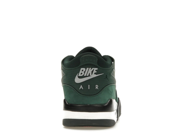 Jordan 4 RM SP Nigel Sylvester Omas Einfahrt
