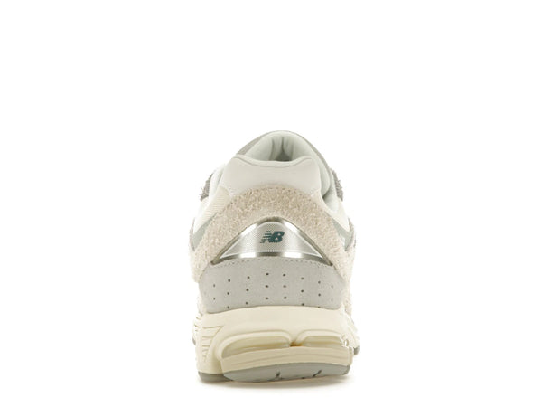 New Balance 2002R Linen