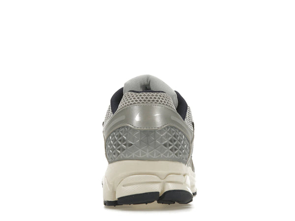 Nike Zoom Vomero 5 Pure Platinum Laser Orange