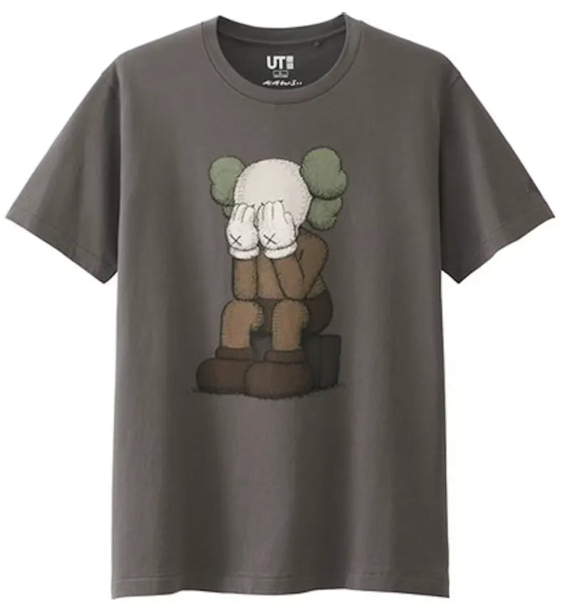 KAWS x Uniqlo Passing Through Tee (Japanese Sizing) Brown - vue 360