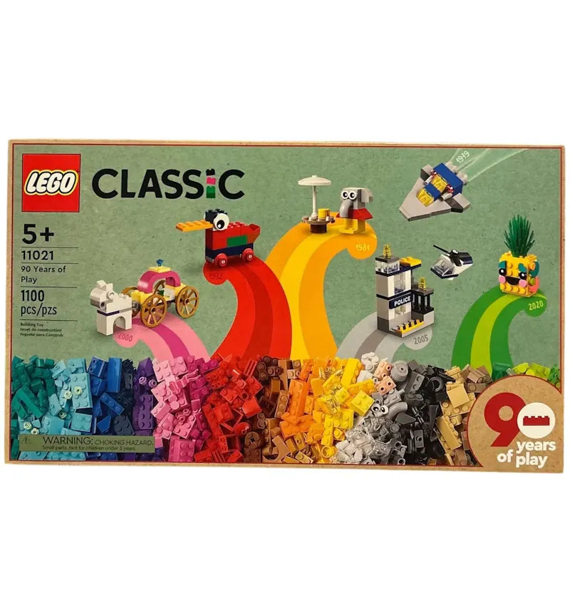 LEGO Classic 90 Years Of Play Set 11021 - vue 360