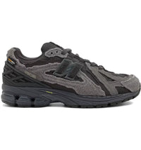 New Balance 1906D size? Exclusive Protection Pack Black Grey