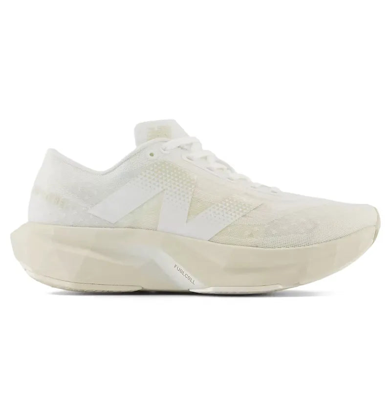 New Balance FuelCell Rebel v4 White Linen (Women's) - vue 360