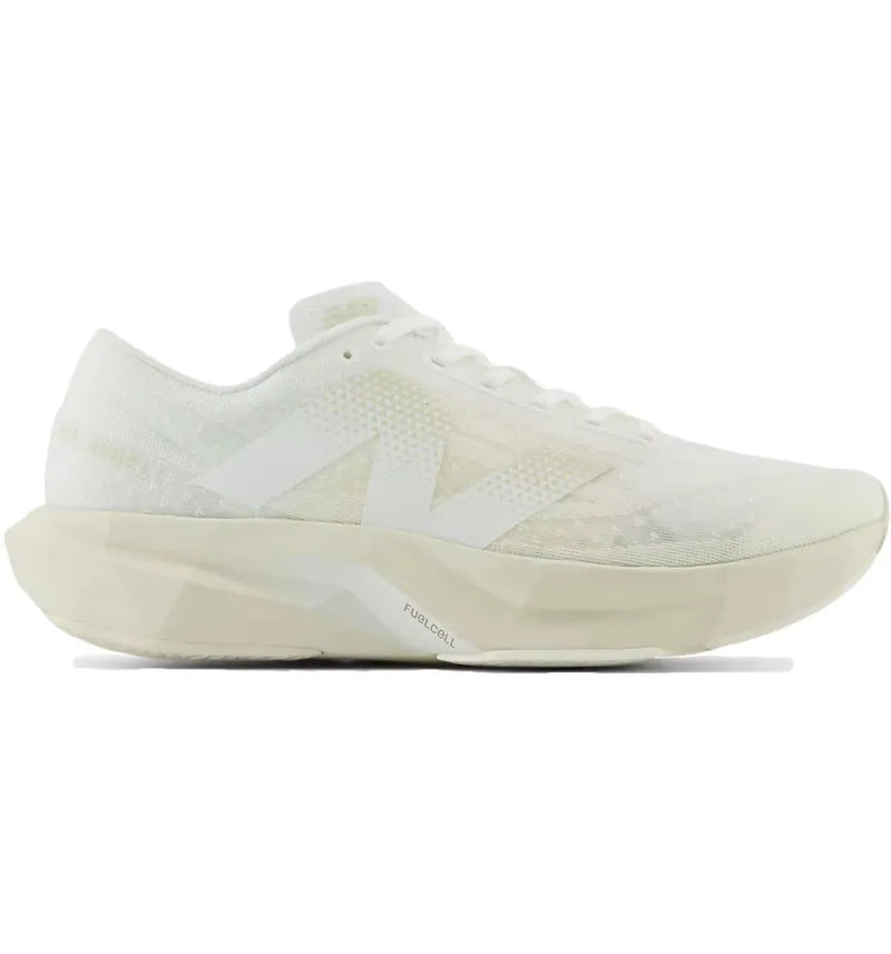 New Balance FuelCell Rebel v4 White Linen - vue 360