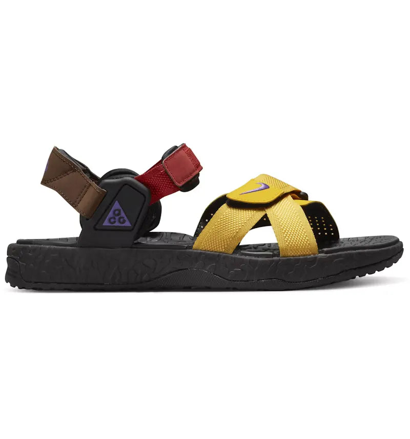 Nike ACG Air Deschutz+ Brown Red Yellow - vue 360