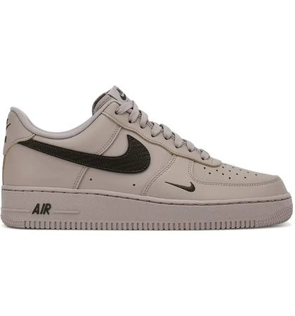 Nike Air Force 1 Low '07 Carbon Fiber Swoosh College Grey Newsprint - authentic Nike sneakers