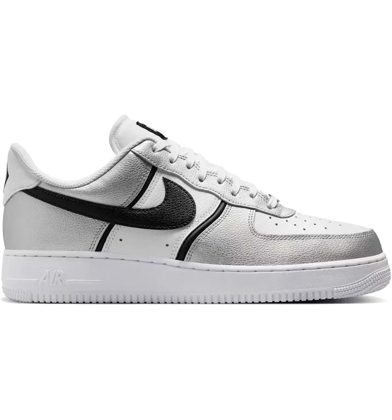 Nike Air Force 1 Low '07 LV8 Metallic Silver White Black - vue 360
