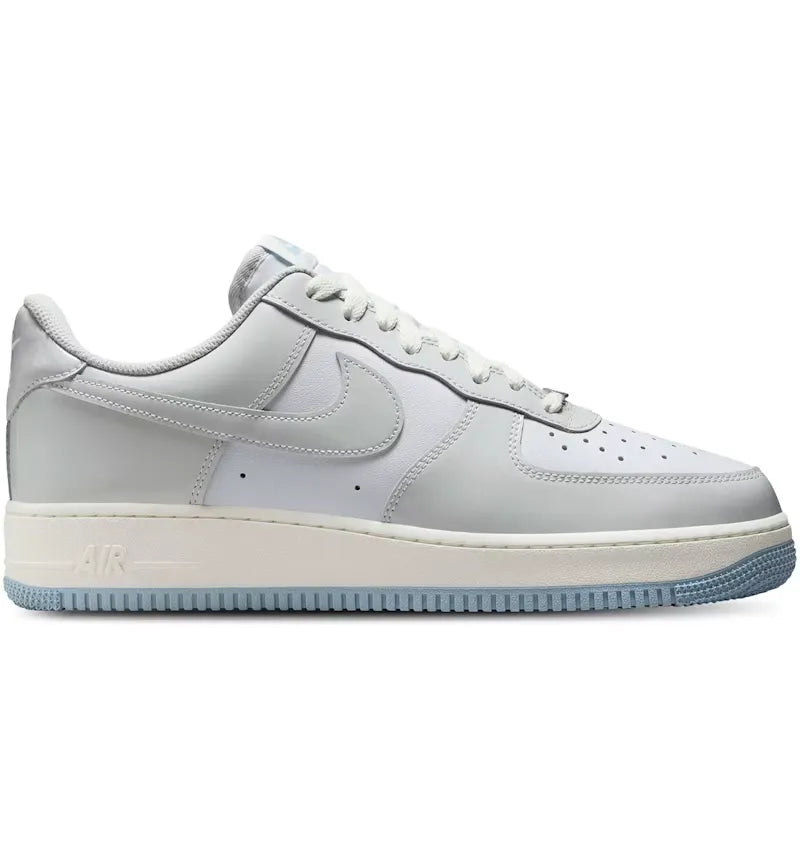 Nike Air Force 1 Low '07 Photon Dust - vue 360