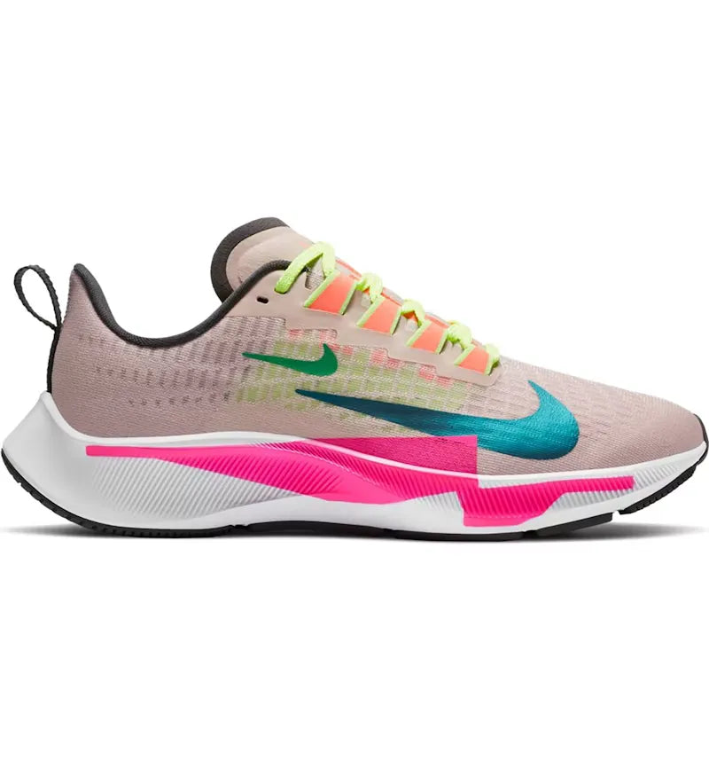 Nike Air Zoom Pegasus 37 Premium Barely Rose (Women's) - vue 360