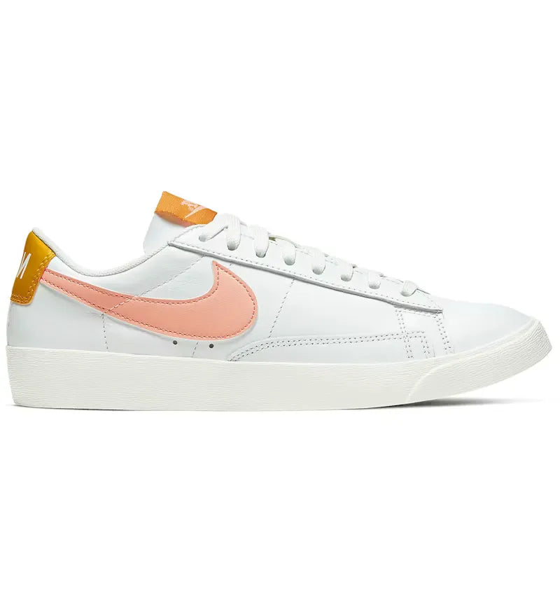 Nike Blazer Low Summit White Pink Quartz (Women's) - vue 360