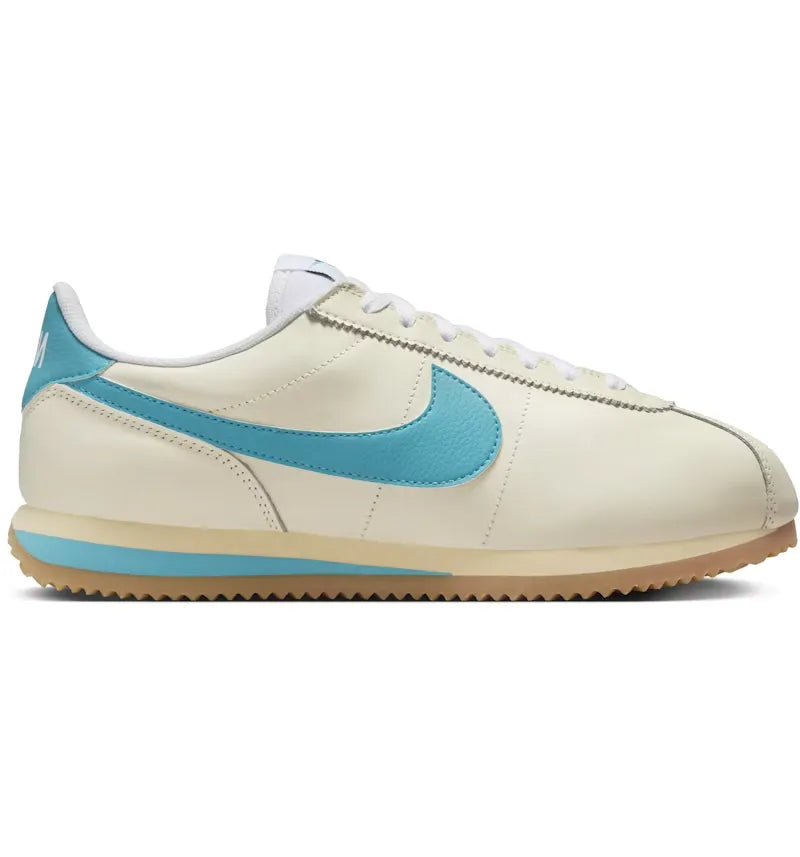 Nike Cortez Coconut Milk Gum Yellow Pale Vanilla Teal Nebula (Women's) - vue 360