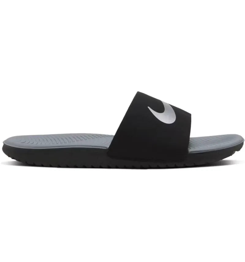 Nike Kawa Slide Black Metallic Silver (GS/PS) - vue 360