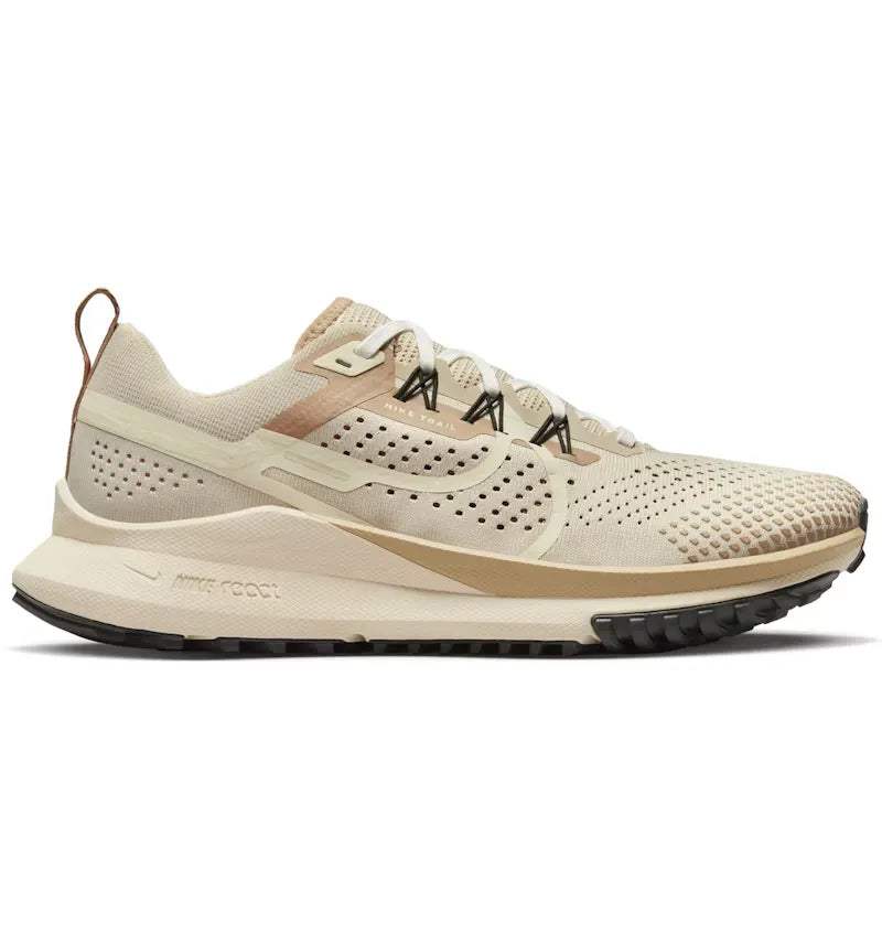 Nike React Pegasus Trail 4 Sanddrift Coconut Milk (Women's) - vue 360