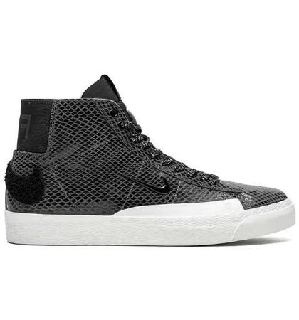 Nike SB Blazer Mid QS Soulland (Friends and Family) - authentic Nike sneakers