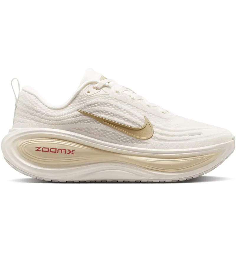 Nike Vomero Plus Sail Light Khaki Gold (Women's) - vue 360