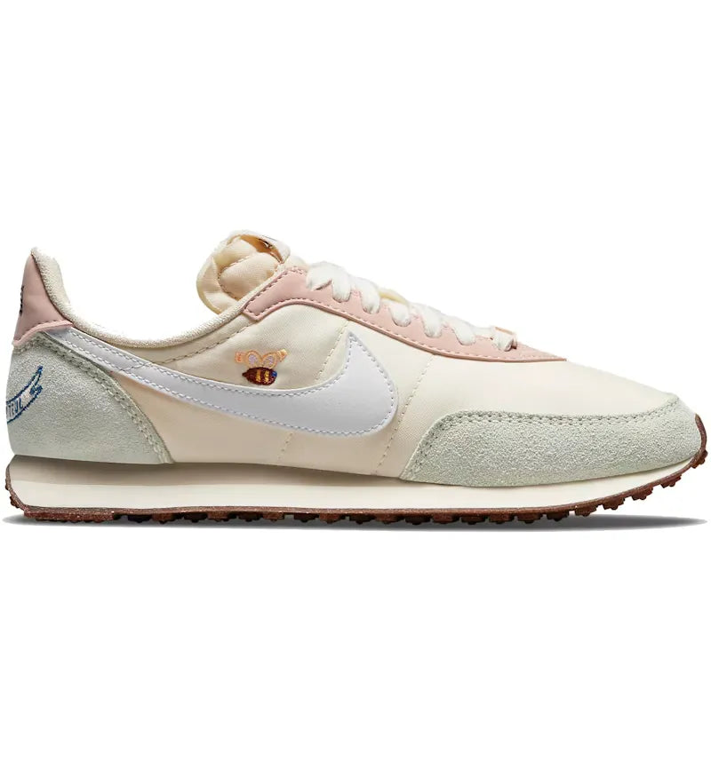 Nike Waffle Trainer 2 Cashmere (Women's) - vue 360